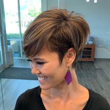 From major dye jobs to cool cuts, these are the best celebrity hair makeovers and all the trending hairstyles to get this year. These Are The 15 Hottest Haircuts Of 2021