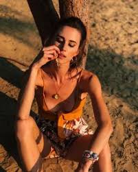 Complete tv filmography with main cast, guest cast, and show crew credits; Club Conge Met Lize Feryn De Beste Zomer Van Mijn Leven Beleefde Ik Deze Winter In Kaapstad Mode Knack Weekend