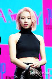 Jacques malignon / getty images there's something so alluring about. Colourful Firefly Cy On Twitter Chaeyoung S Shoulders And Deltoid Pink Hair Will Rock This Night Today S Look Is