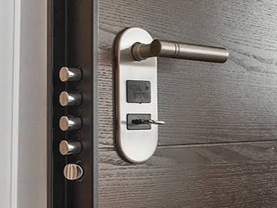 Granite Lock Co. technician working in Ogden