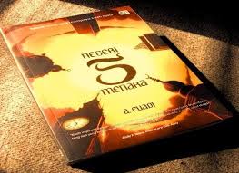 Resensi Novel Negeri 5 Menara Beserta Kekurangan Kelebihan Unsur Intrinsik Dan Ekstrinsiknya Bukubiruku Novel Menara Fotografi