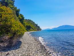 Η άλφαβήτα κοντά στην ελληνική γη. Pame Gia Mpanio Sthn Eyboia Mia Anasa Ap Thn A8hna Part 1 We Love 2 Travel Travel Stories By Petros And Sofia