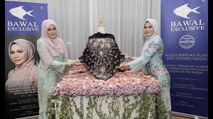 Disini anda boleh dapat dengan harga rm25.00 sehelai. Tudung Rm50 000 Bertatah Kristal Swarovski