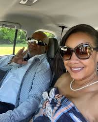 Just had a wonderful experience in upstate New York Poughkeepsie at my  brother Marcus Miller's daughters wedding with this amazing person next to  me beautiful Father's Day experience