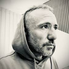 I ett snöigt Umeå har vi idag levererat denna grymma R520 6x2 till P  Persson fjärr AB. Dekoren är gjord av @J.J Troeng Design och inredningen av  Kent Järpeland. Påbyggnation av AB