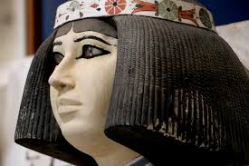 A statue of Nebsen, a Scribe in the Royal Treasury, the woman is Nebet