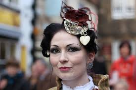 409239_376161752472022_2056429944_n