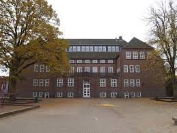 Kaltmiete 750€nebenkosten 100€strom, strom, gas und wasser ca 150€die wohnung hat. Datei Hamburg Fuhlsbuttel Ratsmuhlendamm 39 Jpg Wikipedia
