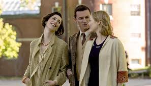 Professor Marston and the Wonder Women - Plugged In