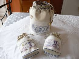 Trois Pochons Brodes Pour La Patisserie Farine Levure Sucre Vanille En Vente Dans Ma Boutique L Atelier De Cathy Sur Alittlemark Needle Arts Laundry Bag Bags