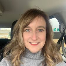 Mobile groomer with patience for anxious pets