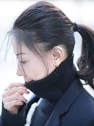 40代髪型 どれが好き 大人のポニーテール 結び位置を徹底研究 40代の髪型 ヘアカタログ 大人のおしゃれはヘアスタイルから mi mollet ミモレ 明日の私へ 小さな一歩 髪型 ヘアスタイル スタイル
