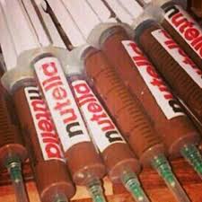 هروييين شوكولا نوتيلا Nutella غرد بصورة صور Nutella Hediyeler Makyaj Urunleri
