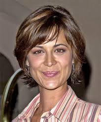 Here is a classic pageboy bob that brings all of the focus to the face. Catherine Bell Hairstyles Hair Cuts And Colors