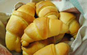 9 Things You Need To Know Before Eating Pillsbury Crescent Rolls