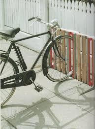 Fahrradstander Aus Paletten Fahrradstander Paletten Diy Fahrradtrager Fahrrad Parken Diy Palettenmobel