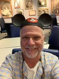 Sergio Owen's Instagram, Twitter & Facebook