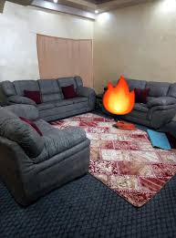 طقم كنب دب بحال الوكاله استعمال بسيط ٧ سوق أثاث اربد المستعمل Facebook