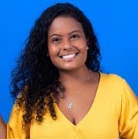 Vanessa Fortes's Instagram, Twitter & Facebook