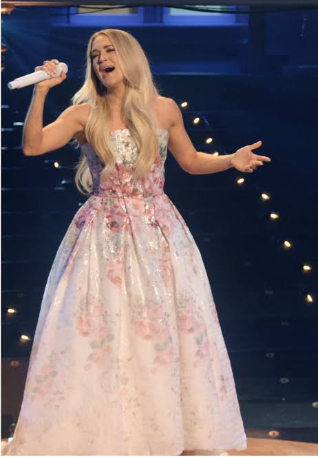 Celebrate Easter Weekend with Carrie Underwood!
