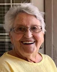 Bonnie Amos's Instagram, Twitter & Facebook