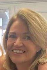 Karen Mangan's Instagram, Twitter & Facebook