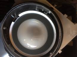 Plus, surfaces painted flat white are easier to keep clean. How To Install Trim In Recessed Lighting 8 Steps With Pictures Instructables
