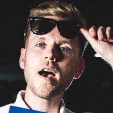 Nothing more unsettling than a guy with an American flag emoji in his  grindr profile