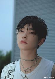 Pin By Silvia On Zhou Zhennan R1se Boy Idols Chinese Boy Asian Love