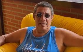 Uma pessoa da família precisou fazer o teste e o laboratório testou a todos, então ele. Zeca Pagodinho Sobre Vacina Da Covid 19 Vou Tomar Uma Em Cada Braco O Fuxico
