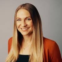 Danielle Blevins's Instagram, Twitter & Facebook