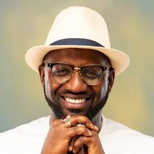 Arrived safe in Senegal and did the first show with the homeland band at  the bsixshow @bsixshow @fans.clubseckoukeita @papis_cissokho_music_  @ndiaga.matar.1238 @franjazzz @mariama.chamm #senegal #africa #live