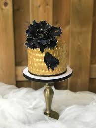 These simple baby shower cakes for boys and girls will steal the show. Beautiful Baby Shower Cake Ottawa Custom Cakes Wedding Cakes Event Catering