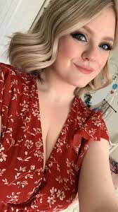 Looking for a gaming girl bestie 💜