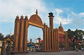 This arch was built to commemorate the declaration of kota bahru as a cultural city. Petra Bogen Kelantan Redaktionelles Stockbild Bild Von Bogen 121463589