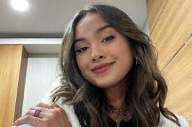 Keceplosan Ucap Kata Cerai di Depan Desta, Caitlin Halderman Panik :  Okezone Celebrity