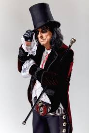 Listen to alice cooper | soundcloud is an audio platform that lets you listen to what you love and share the sounds you stream tracks and playlists from alice cooper on your desktop or mobile device. Alice Cooper En Tournee En 2019 Alice Cooper Lost Boys Costume Heavy Metal Bands
