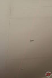 Brico Creation D Un Faux Plafond Avec Ruban Led Et Spots Plafond Faux Plafond Isolation Plafond Sous Sol