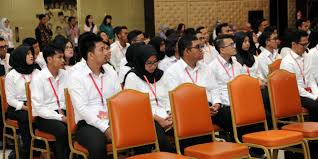 Diwajibkan untuk foto selfie dilengkapi dengan foto ktp atau data ridi beserta dengan bukti pendaftaran atau. Pendaftaran Cpns 2019 Dibuka Hari Ini Ini Dokumen Harus Disiapkan Dream Co Id