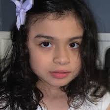 I was a student in Ms. Gonzalez's first grade bilingual class in 1992