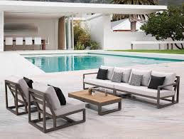 Utilise The Outdoor Space By Fixing Contemporary Outdoor Furniture Contemporary O Contemporary Outdoor Furniture Contemporary Patio Inexpensive Patio Furniture