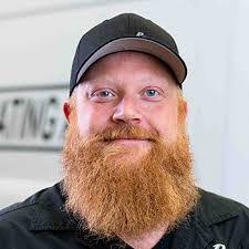 Dustin Shaw's Instagram, Twitter & Facebook