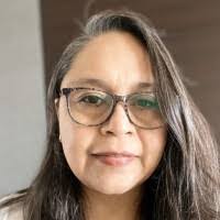 Gail Fernandez's Instagram, Twitter & Facebook