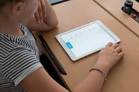 The decision for tablets, laptop for students and students was signed. E9gz2cf0jrwd6m