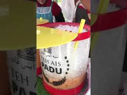 Ragam resep es teh dengan sariwangi teh asli ini bisa kamu selang seling setiap harinya. Cara Buat Teh Ais Padu Viral Yg Sedap Meletop Youtube