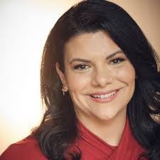 Stephanie Nye's Instagram, Twitter & Facebook