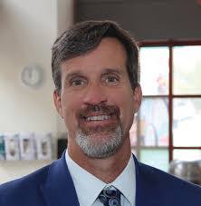 Dennis Snapp's Instagram, Twitter & Facebook