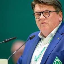 buten un binnen: Knappe Mehrheit hält Fritz für den richtigen  Werder-Sportchef