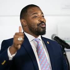 Bills to ban personal use of campaign funds clear Virginia legislature