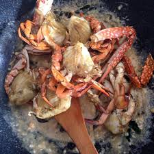 500g sotong g paste telur masin 2 biji cili padi 2 ulas bawang putih 2 pelepah daun. Resipi Ketam Goreng Telur Masin Ala Restoran Memang Umphh